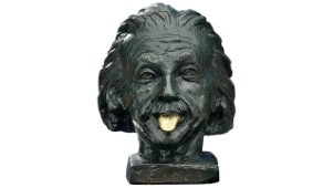 J. Nemecek beeld Einstein met gouden tong