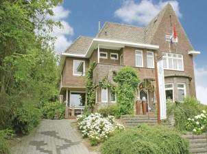 Prachtige 23 persoons villa in Zuid Limburg met bubbelbaden en infraroodsauna